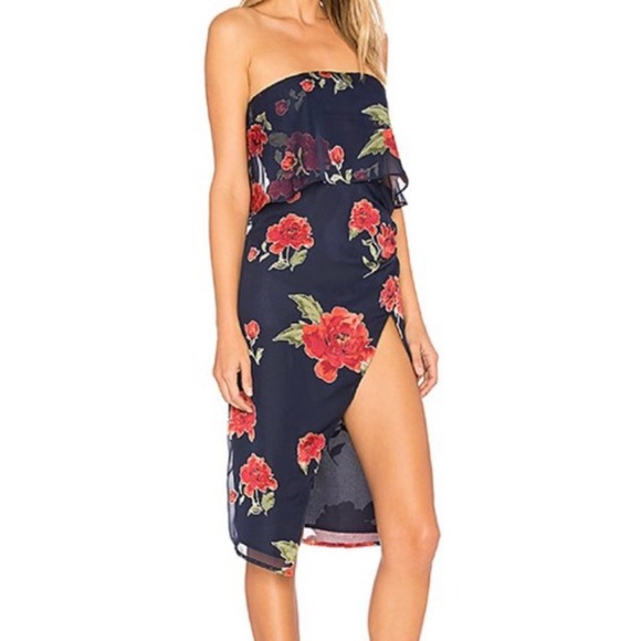 Lovers + Friends Dresses & Skirts - Lovers + friends floral slit dress! Size XS perfect for Easter!
